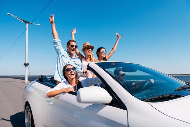 What are the Advantages of Renting a Car?